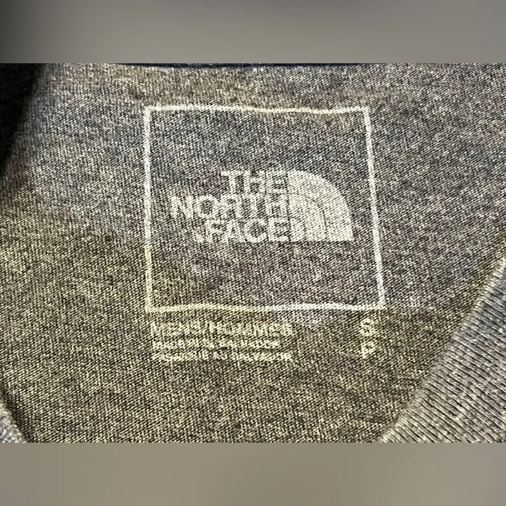 North Face‎ Grey Tee with Logo